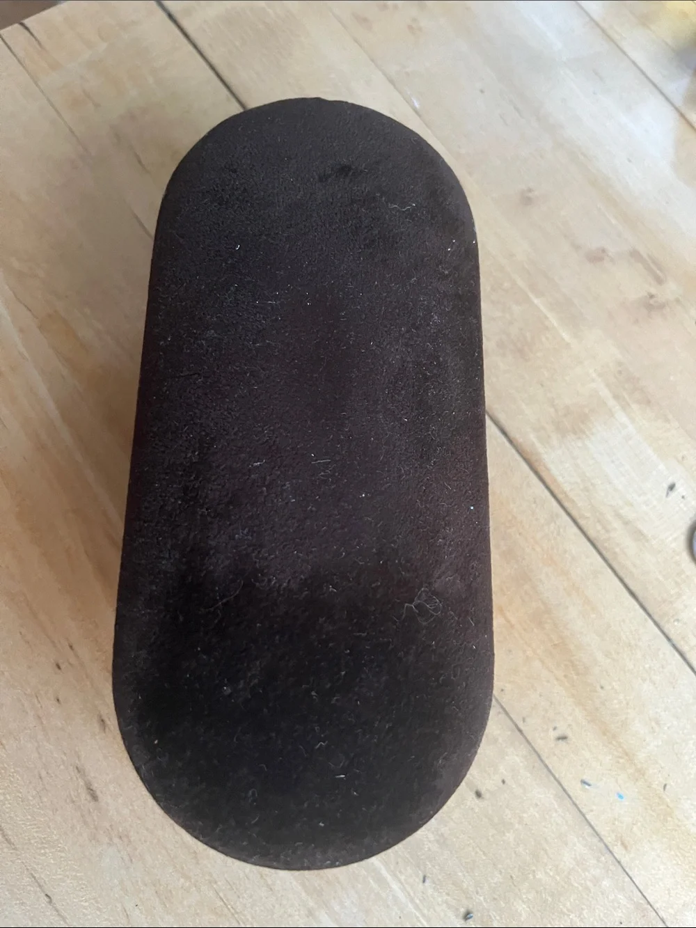 Tom Ford Brown Suede Sunglasses Case great cond, w/ cleaning cloth